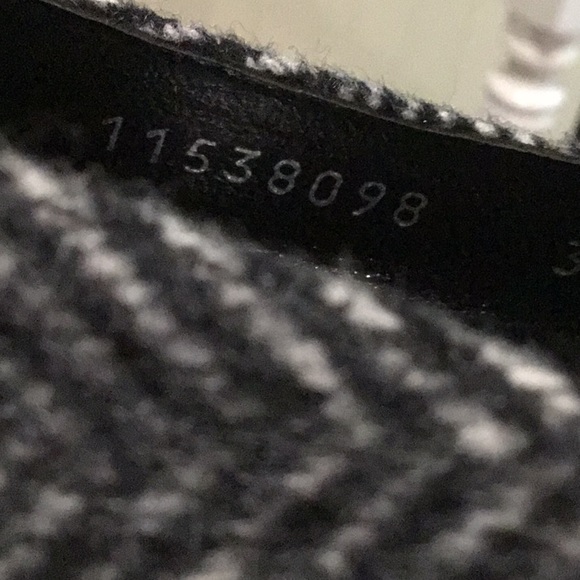 Burberry Herringbone Tweed Leather Silver Buckle Black/White Authentic Heels - Picture 10 of 12